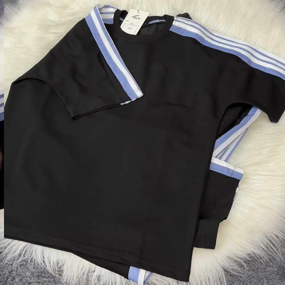 Drop-Shoulder Stripe Style 2-Pcs Summer Dry-Fit Tracksuit For Her. WSTS-04 Secondary image